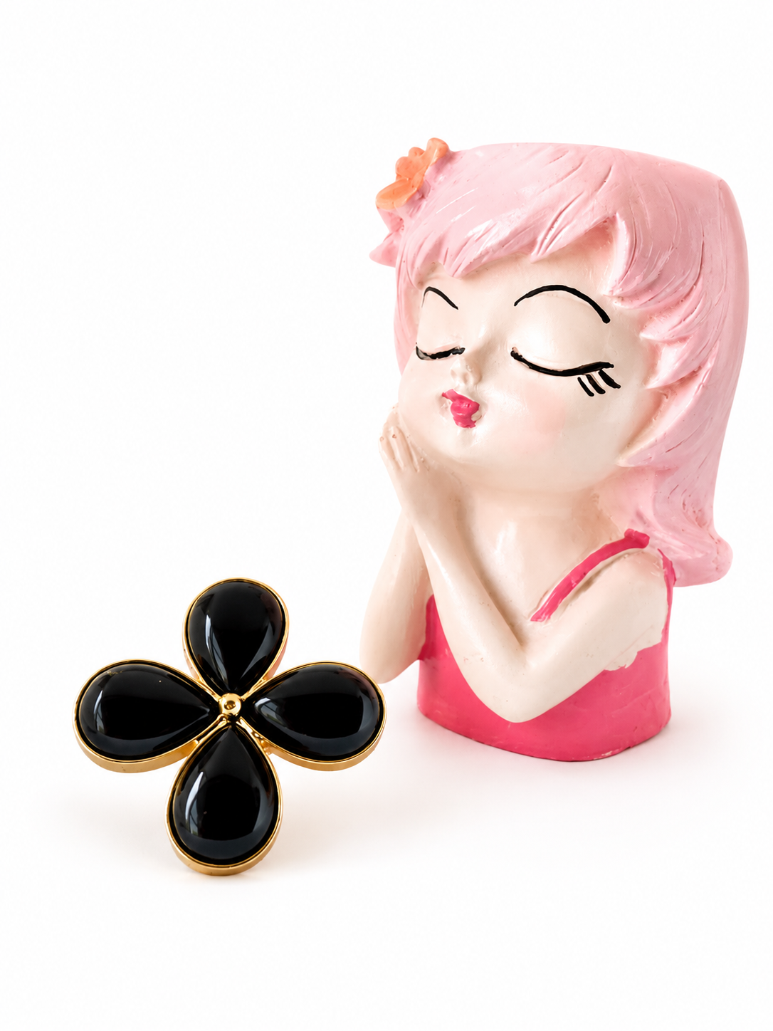 Black party ring