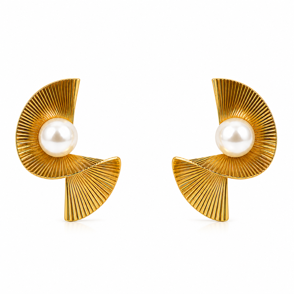 Luxe Fan Pearl Stud Earrings